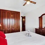 Premium Paradise - Balcony Sea & Pool Views - Rated 아파트