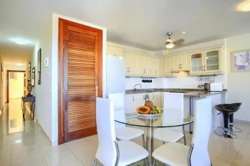 公寓 Premium Paradise - Balcony Sea & Pool Views - Rated *