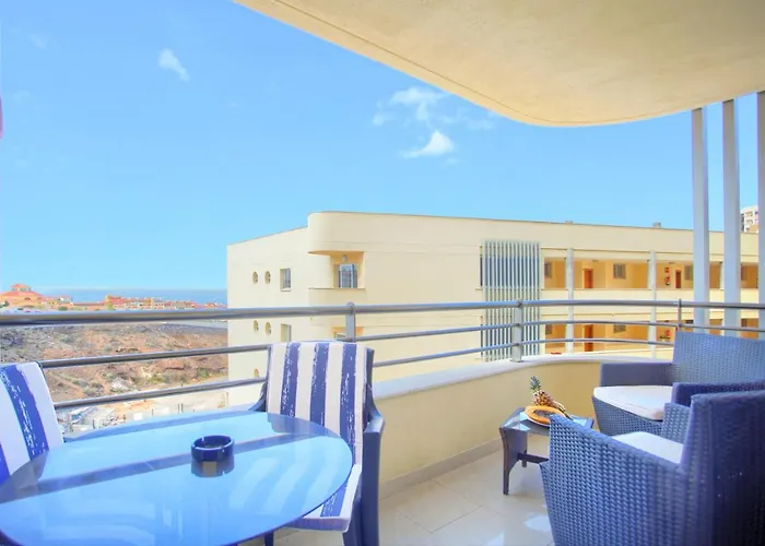 Premium Paradise - Balcony Sea & Pool Views - Rated Apartmán *