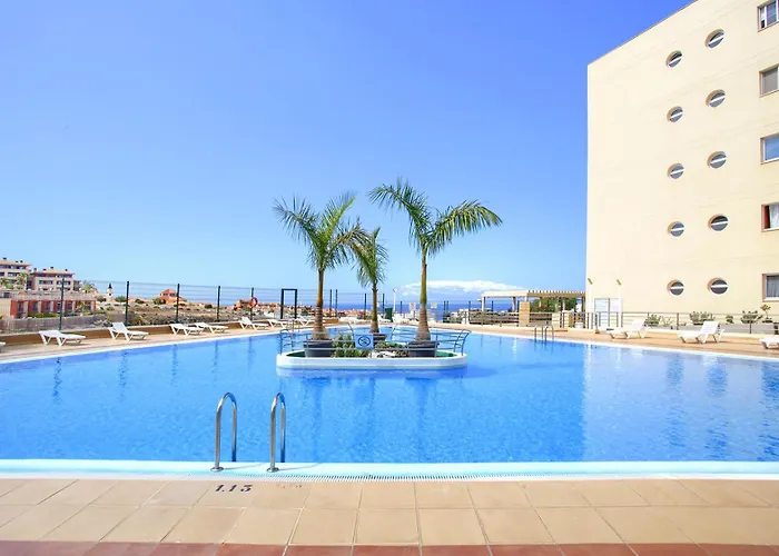Apartment Premium Paradise - Balcony Sea & Pool Views - Rated
