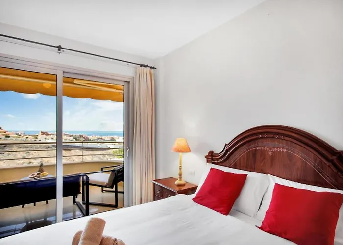 Premium Paradise - Balcony Sea & Pool Views - Rated Apartmán