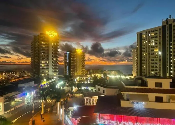 Premium Paradise - Balcony Sea & Pool Views - Rated Apartment *