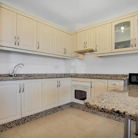 Premium Paradise - Balcony Sea & Pool Views - Rated Apartment *